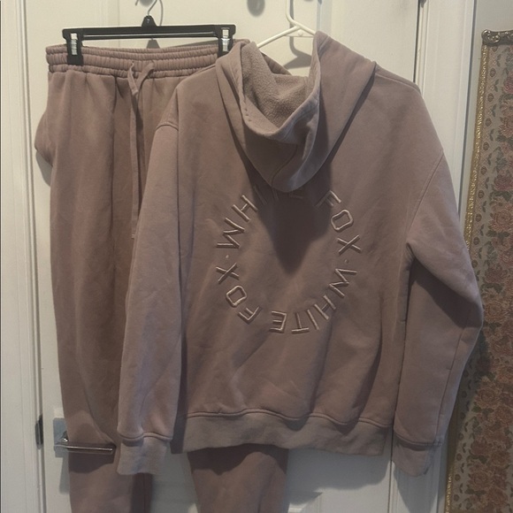 Tan Hoodie suit - Picture 4 of 9